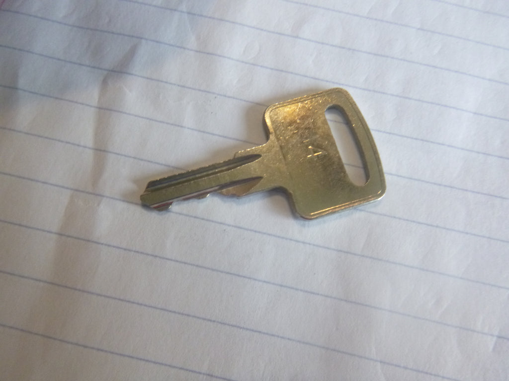 Ronis Equipment Key #4 (Aftermarket)