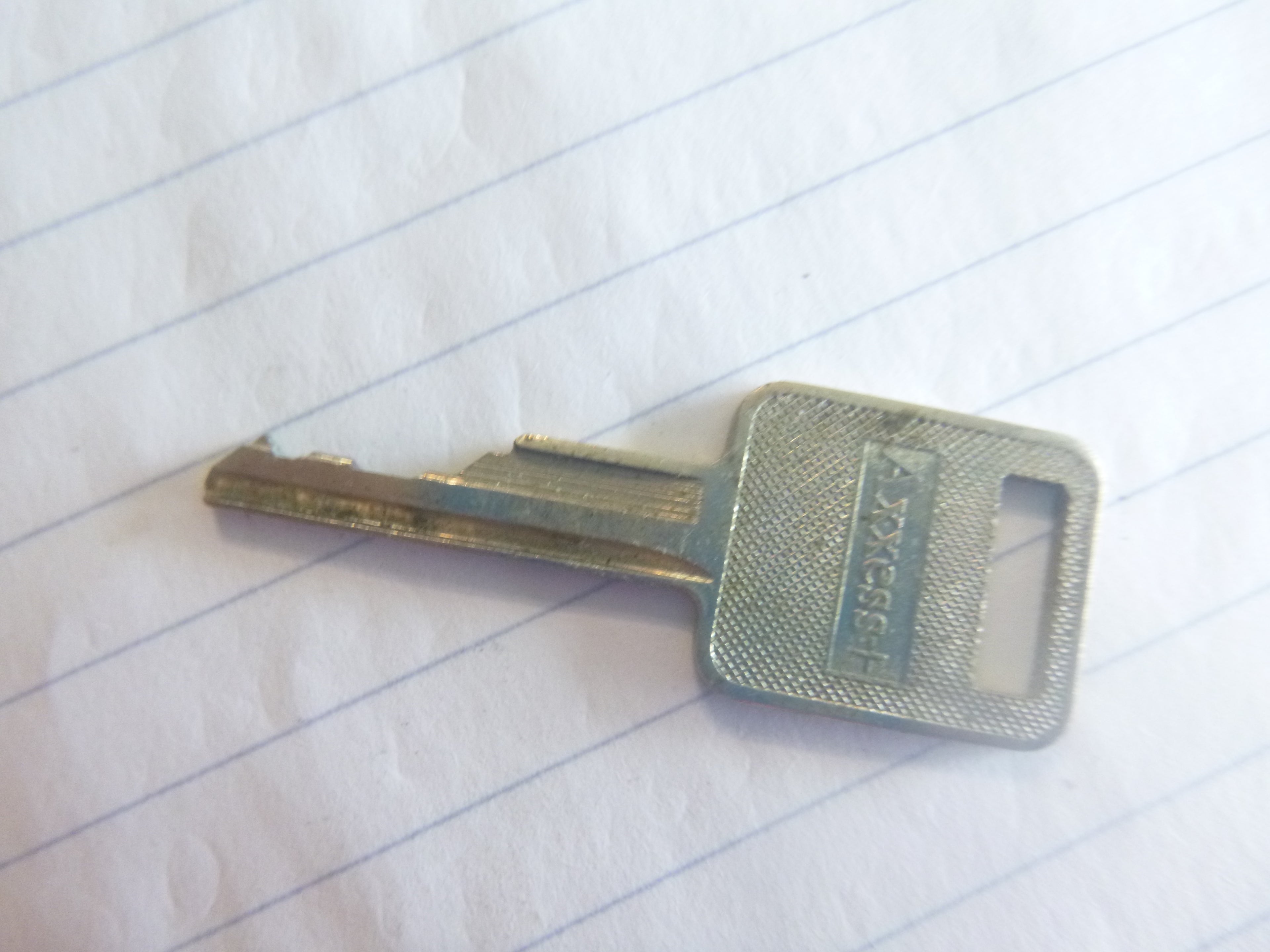 Case / Bobcat / Ingersoll-Rand Equipment Key (Aftermarket)