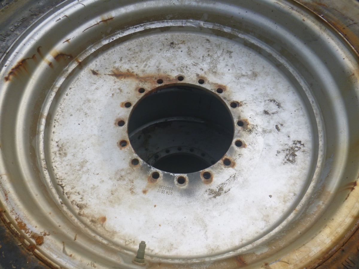 (4) OUTRIGGER Solid Used IN445/50D710 Tires & Wheels for Aerial Boom Lifts 20 Bolt Wheels