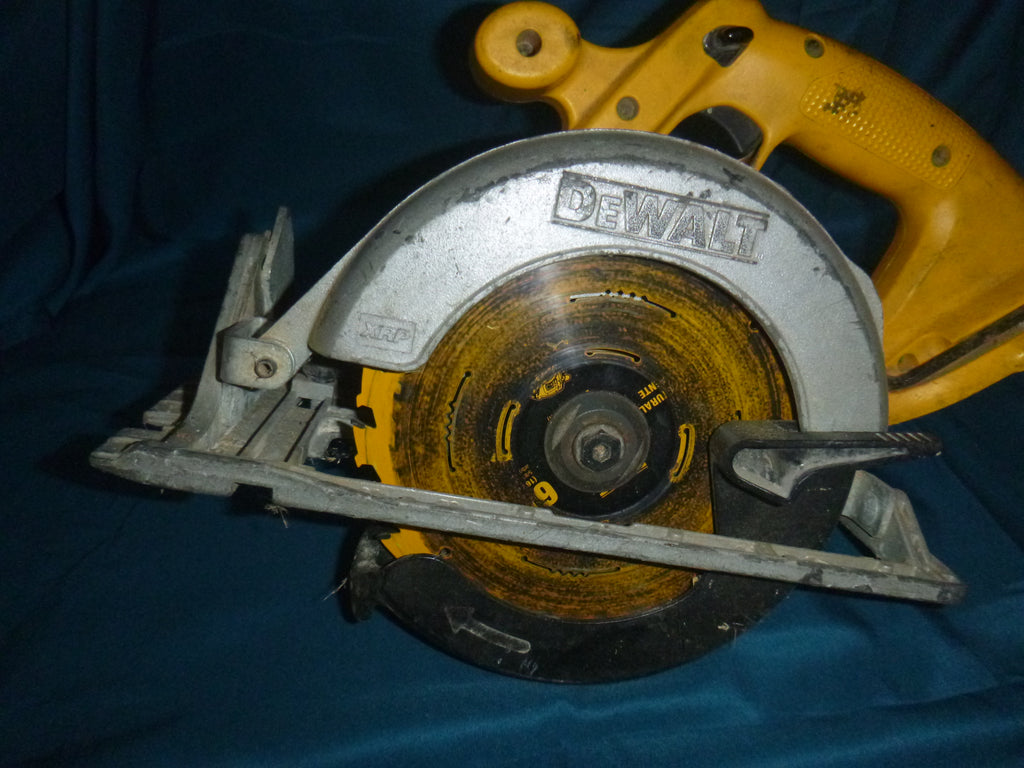 DeWalt DC390 Circular Saw 6-1/2" 18v
